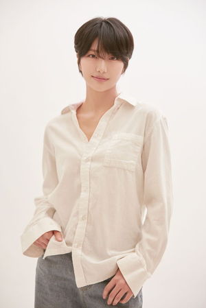 염승이, 영화 '와이프' 주연 캐스팅...비밀 품은 미스터리 아내 '수영' 변... - 뉴스 썸네일 이미지