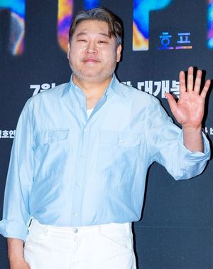 [단독]'택이아빠' 최무성, 오대환과 한식구 됐다..무빙픽쳐스 전속계약 - 뉴스 썸네일 이미지