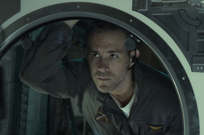Rory Adams (Ryan Reynolds) in Columbia Pictures' LIFE.