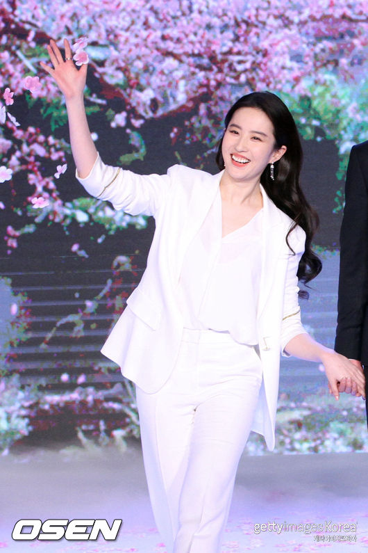 BEIJING, CHINA - MARCH 30: Actress Liu Yifei attends the press conference of Chinese film \'Once Upon a Time\' on March 30, 2017 in Beijing, China. (Photo by VCG)***_***