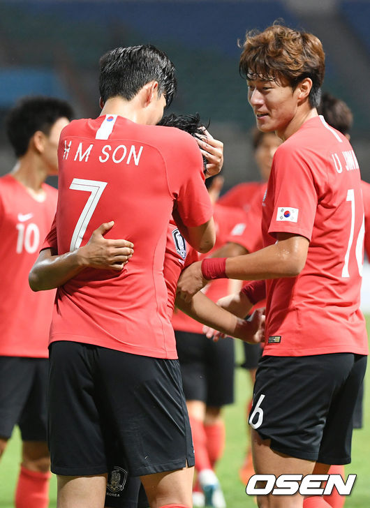 [한국-이란] &apos;황의조-이승우 골&apos; 김학범호, 2-0 승리...8강 우즈벡과 격돌