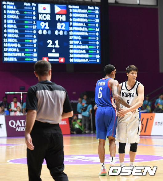 &apos;NBA리거&apos; 조던 클락슨의 필리핀 잡아낸 한국 농구