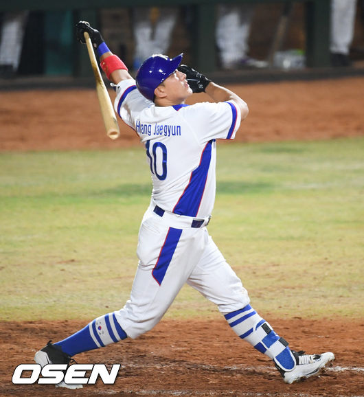 황재균, 인도네시아전 스리런 홈런...한국 11-0 리드 [AG]