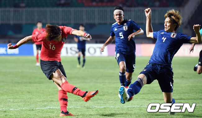 &apos;터지지 않는 골&apos; 김학범호, 결승전 연장 돌입...스코어 0-0 [한국-일본]