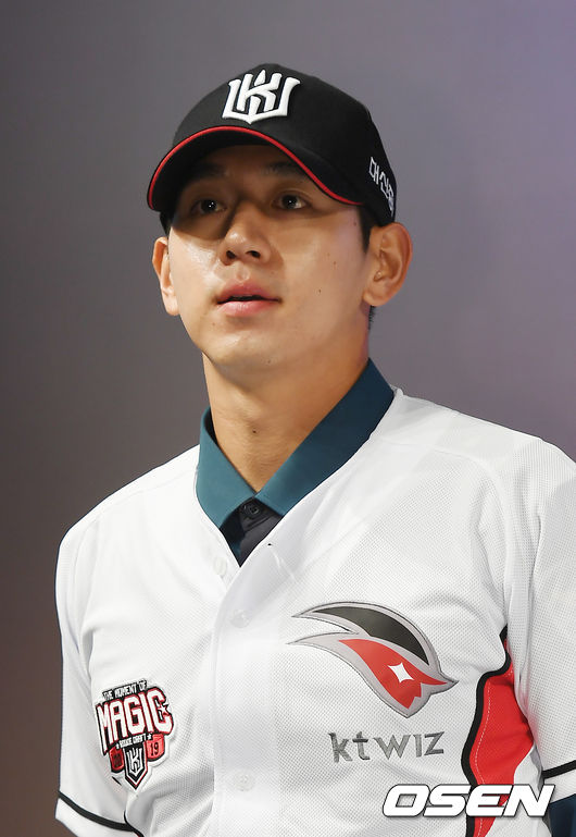 [신인 드래프트] 이대은 KT행 등 해외 복귀파 강세…한선태 LG행(종합)