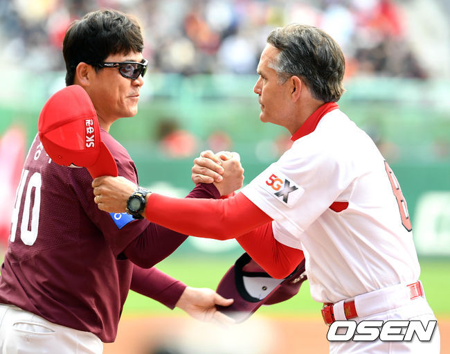 '매진 아닌들' PS 관중&수입, 지난해와 별 차이 없다