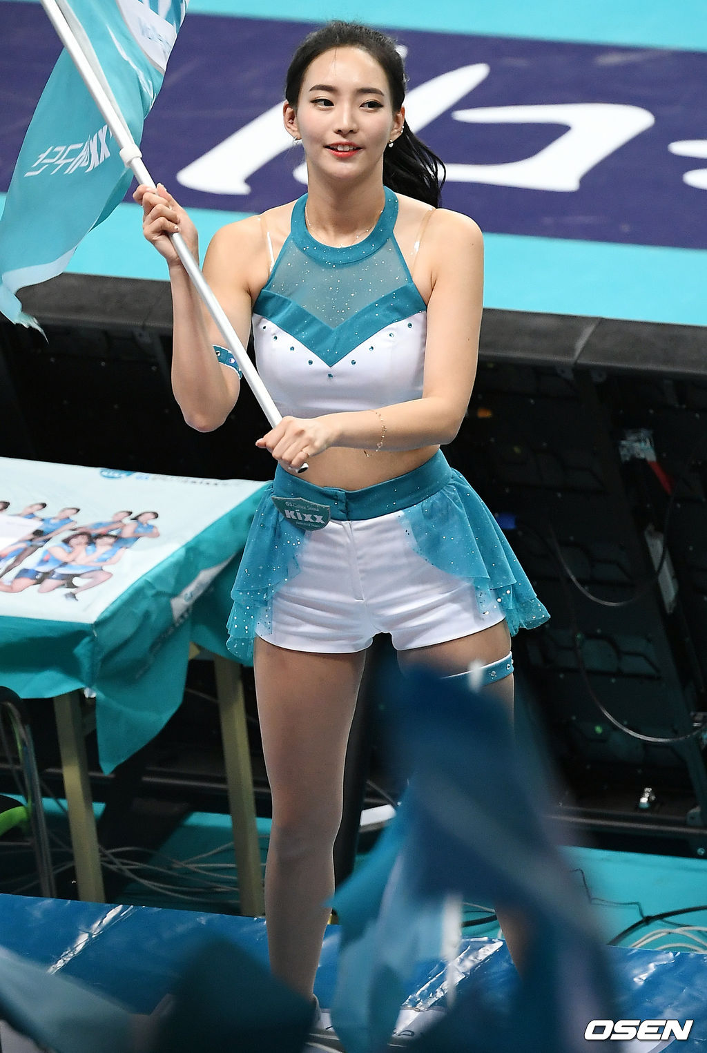 치어리더 이나경, &apos;상큼한 미모&apos;