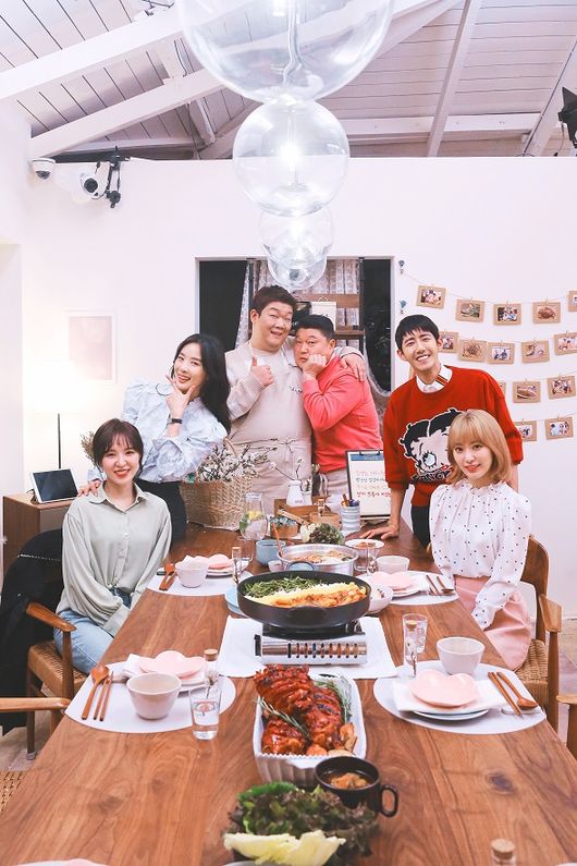 &apos;모두의 주방&apos; 레드벨벳 웬디x유민상 출격.."사쿠라 팬이에요" [Oh!쎈 컷]