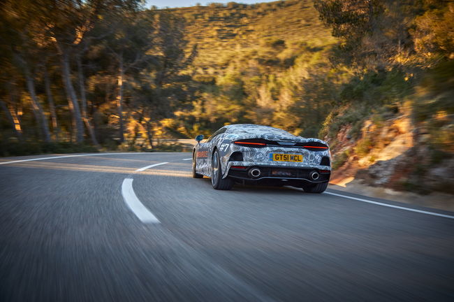 맥라렌 그랜드 투어러.