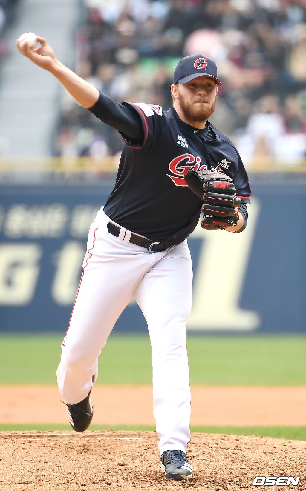 2회말 롯데 톰슨이 역투하고 있다. / youngrae@osen.co.kr