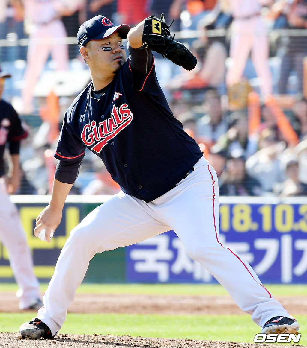 2회말 롯데 선발투수 송승준이 역투하고 있다. /pjmpp@osen.co.kr
