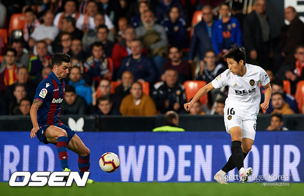 12경기 만에 첫 출전한 이강인(2019/4/15)[사진] ⓒGettyimages(무단전재 및 재배포 금지)