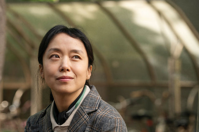 전도연이 손석희를 만난다