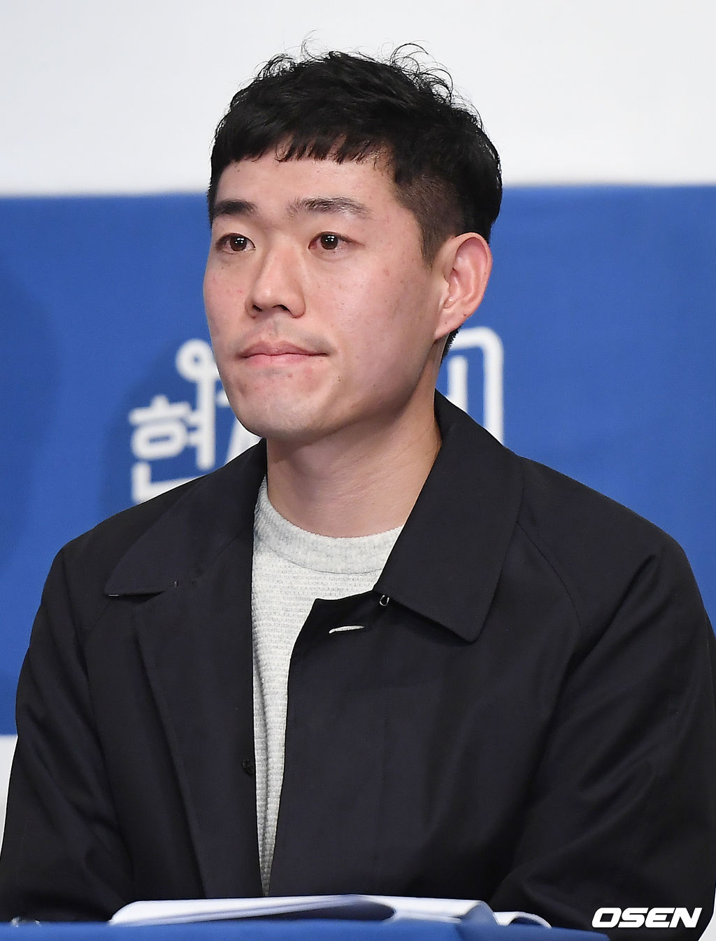 이우형 PD가 정준형 관련 질문을 듣고 있다. / youngrae@osen.co.kr