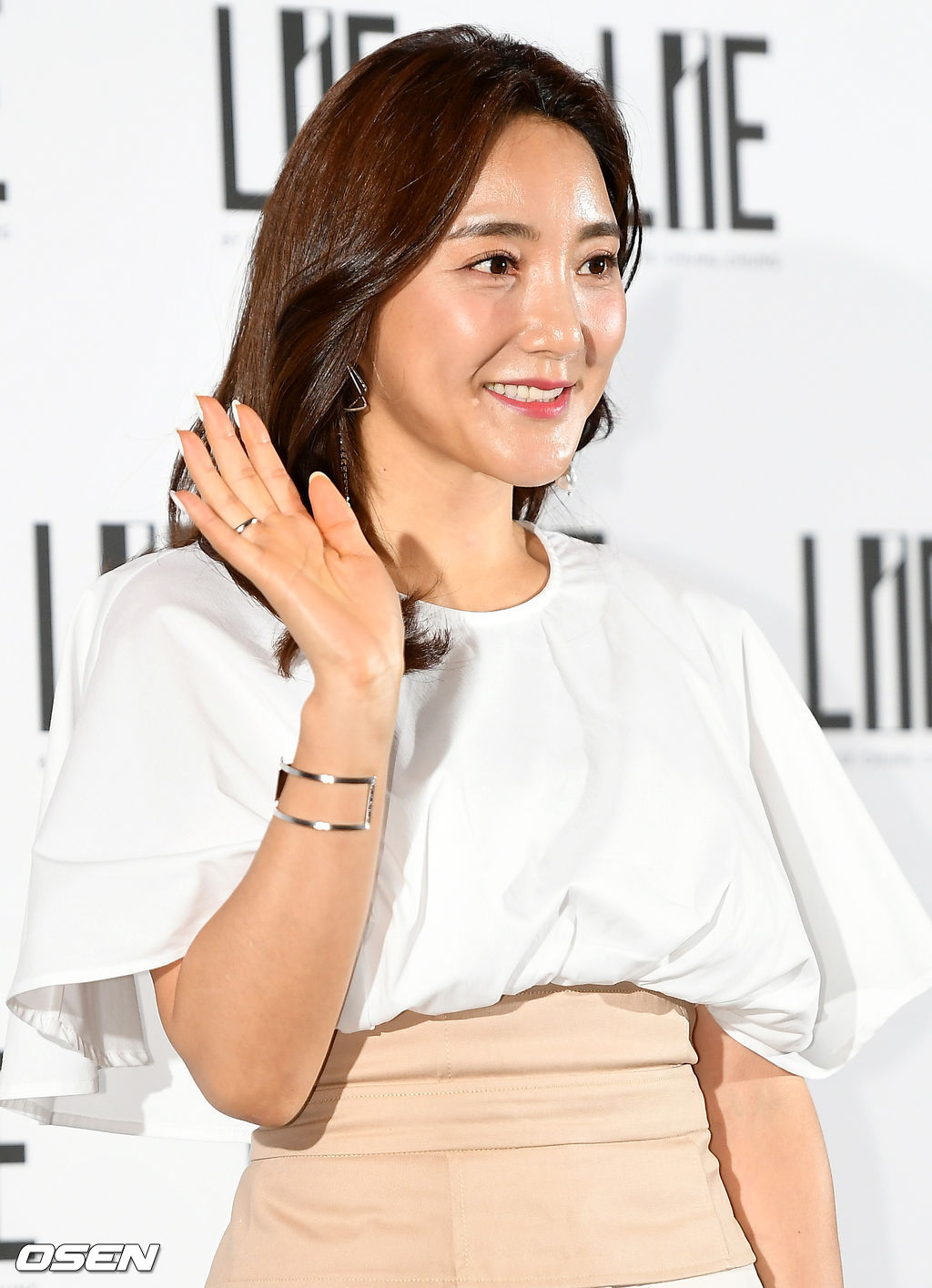 2019 F/W 서울패션위크가 20일 오후 서울 중구 동대문디자인플라자(DDP)에서 열렸다.가수 바다가 라이 패션쇼에 참석해 블루카펫을 밟고 있다. /pjmpp@osen.co.kr