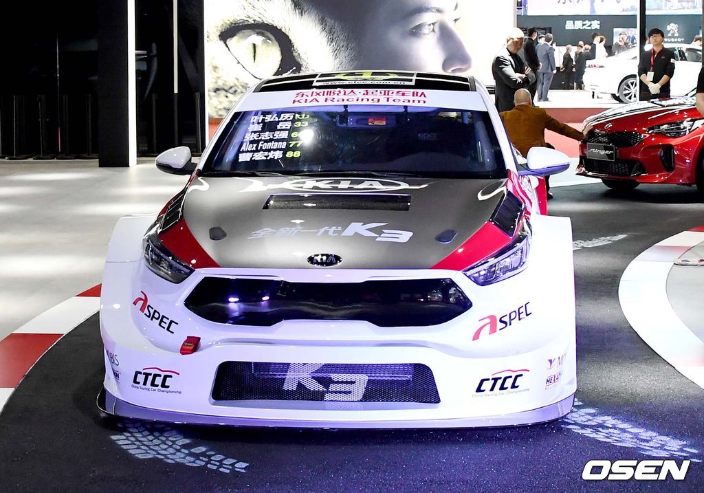 상하이모터쇼에서 공개 된 K3 CTCC 레이싱카.