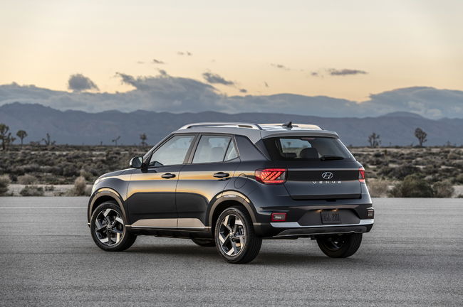 현대차의 새로운 엔트리급 SUV 베뉴.