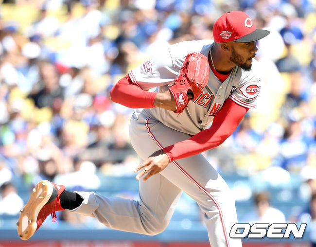 8회말 마운드에 오른 신시내티 투수 아미르 가렛이 힘차게 공을 뿌리고 있다. /dreamer@osen.co.kr
