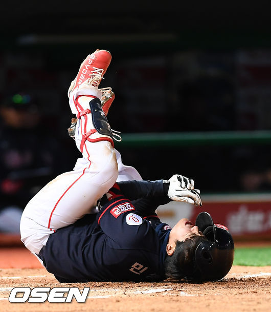 중수골 부상으로 전열을 이탈한 민병헌의 조기 복귀 가능성이 생겼다.