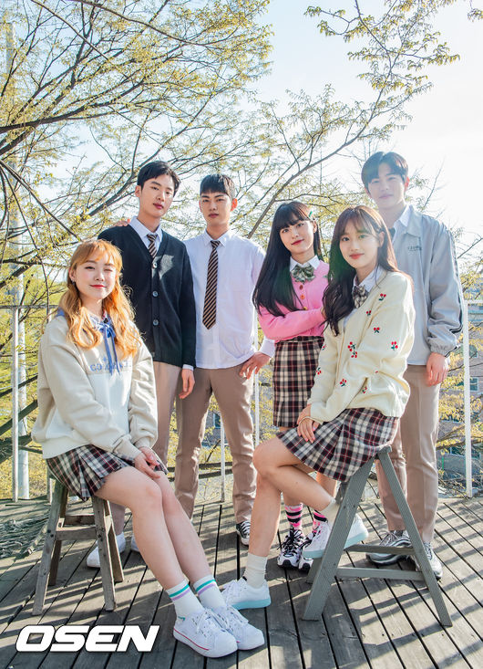 [사진=박준형 기자]에이틴2 김수현-김동희-류의현-강민아-이나은-최보민/ soul1014@osen.co.kr