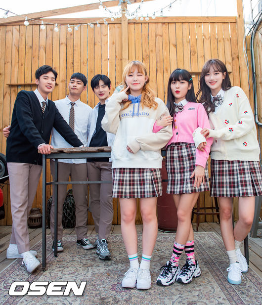 [사진=박준형 기자]에이틴2 김동희-류의현-최보민-김수현-강민아-이나은/ soul1014@osen.co.kr