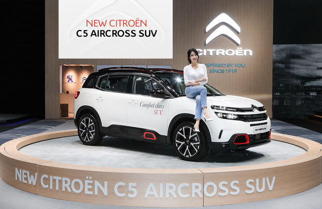 시트로엥 뉴C5 에어크로스 SUV.