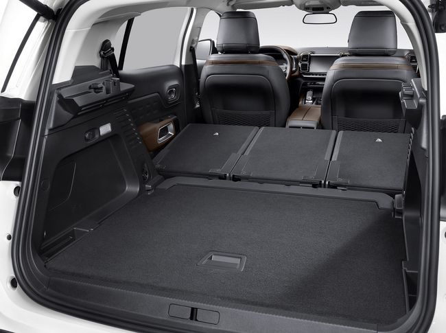 시트로엥 뉴C5 에어크로스 SUV.