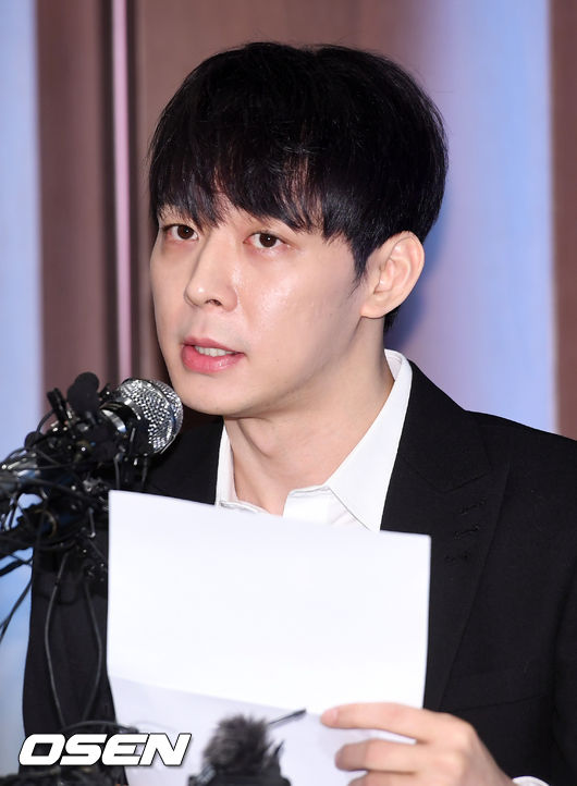 그룹 JYJ 멤버이자 배우 박유천이 기자회견장에서 입장을 밝히고 있다.. /rumi@osen.co.kr