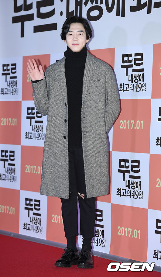 배우 박유환이 21일 오후 서울 성동구 CGV 왕십리에서 진행된 영화 '뚜르:내 생애 최고의 49일' VIP시사회에 참석해 포토타임을 갖고 있다. / youngrae@osen.co.kr