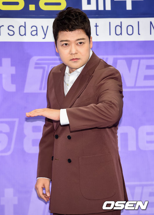 전현무가 포즈를 취하고 있다./ soul1014@osen.co.kr