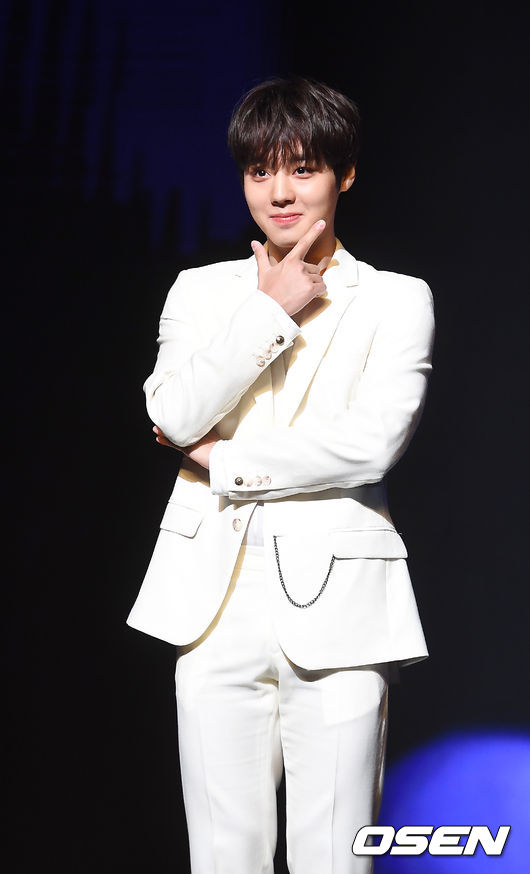 박지훈이 포토타임을 갖고 있다.  / youngrae@osen.co.kr