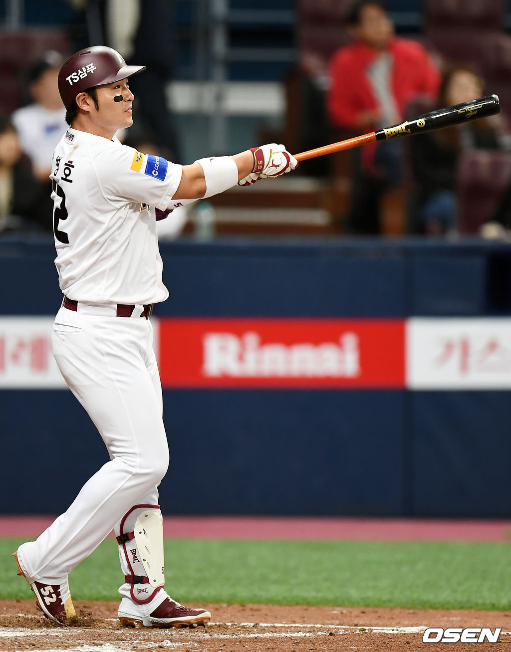 4회말 1사 1루 키움 박병호가 중월 2점 홈런을 날리고 있다. /pjmpp@osen.co.kr