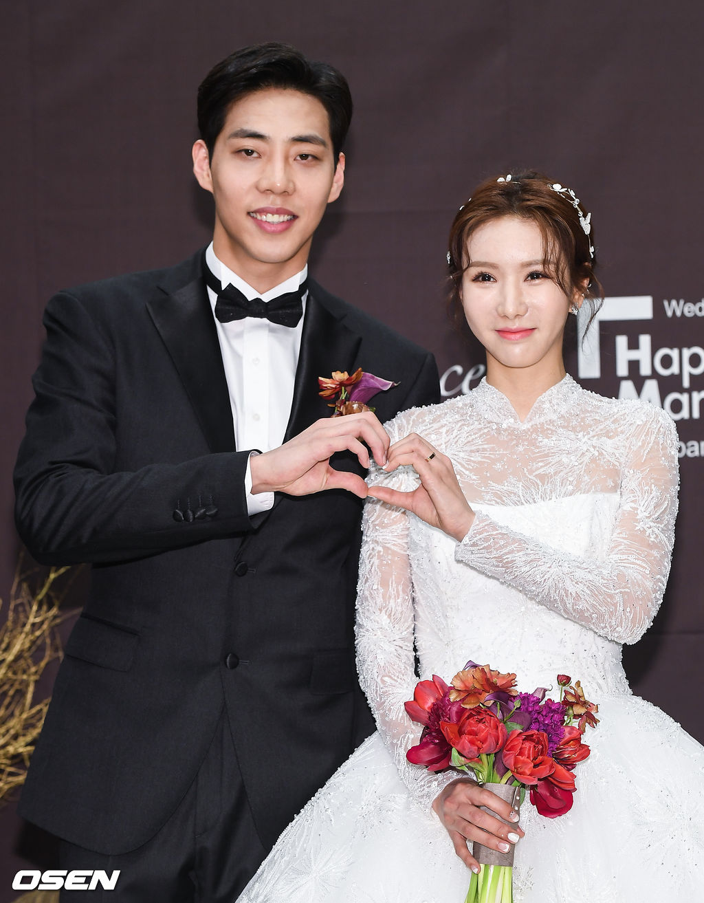 정창영과 김정아가 포즈를 취하고 있다.  /soul1014@osen.co.kr