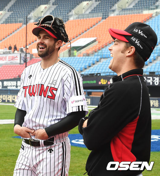 LG의 외국인 원투 펀치 케이시 켈리와 타일러 윌슨. /jpnews@osen.co.kr