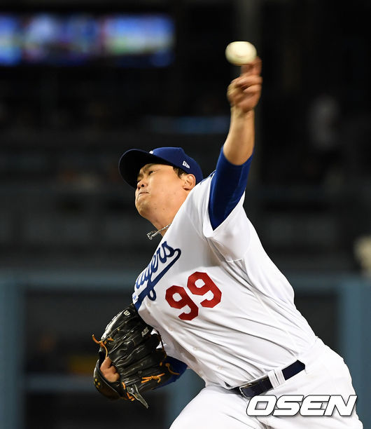 3회초 다저스 류현진이 힘차게 볼을 뿌리고 있다. /dreamer@osen.co.kr