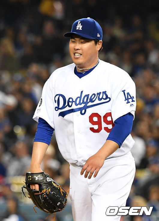 7회초 2사에서 다저스 류현진이 피츠버그 J.B 셕의 좌전안타에 아쉬워하고 있다. /dreamer@osen.co.kr
