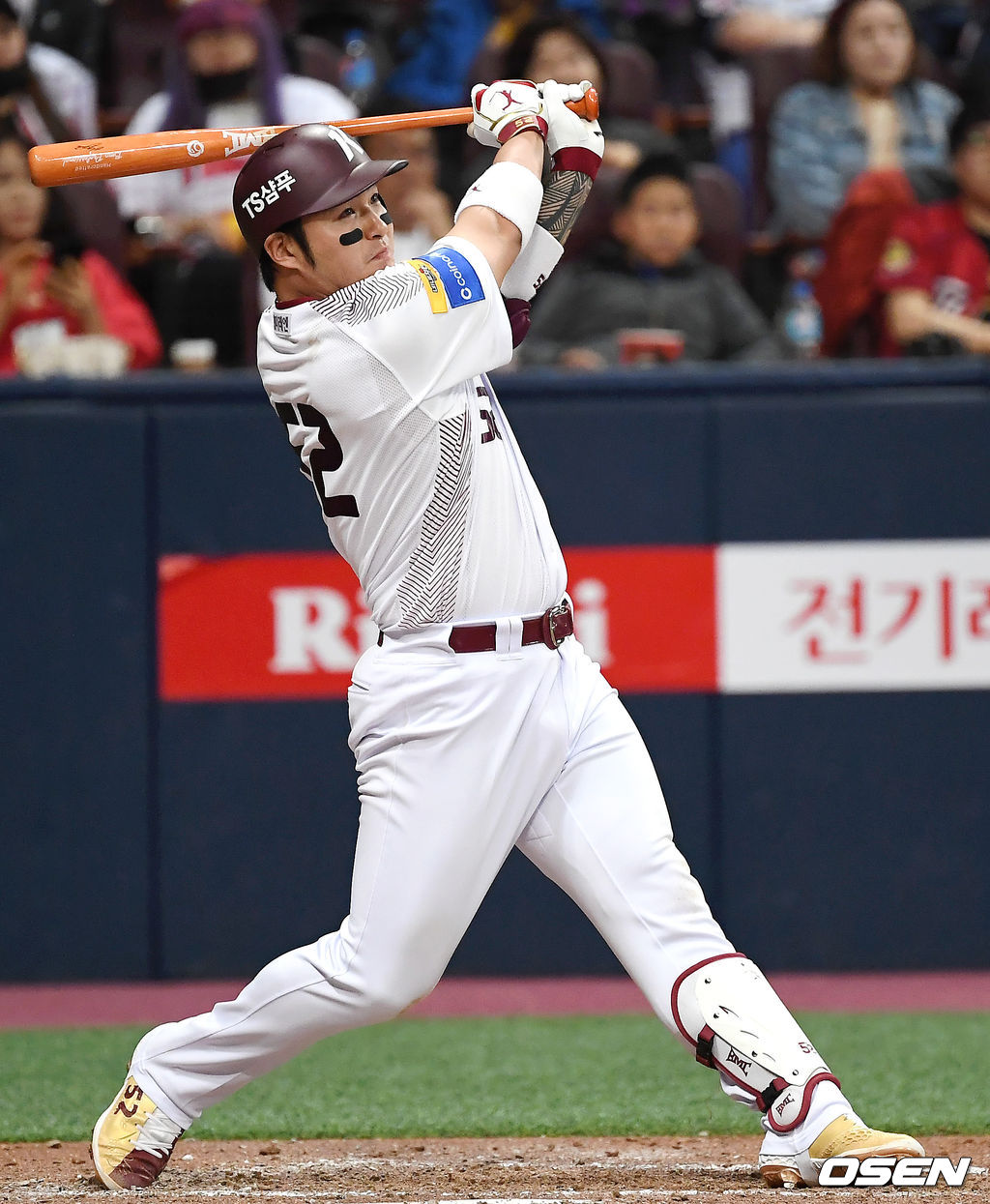 4회말 1사 키움 박병호가 솔로 홈런을 때려내고 있다. / youngrae@osen.co.kr