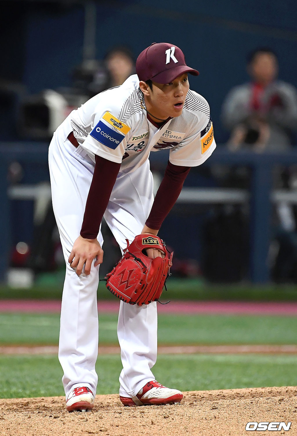 5회초 1사 3루 키움 안우진이 KIA 박준태에게 적시타를 허용한 뒤 아쉬워하고 있다. / youngrae@osen.co.kr