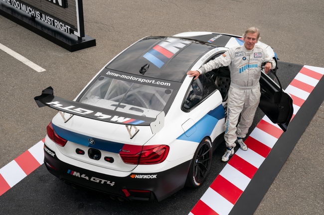M4 GT4 택시드라이빙을 진행한 프린스 레오폴드 본 바이에른.