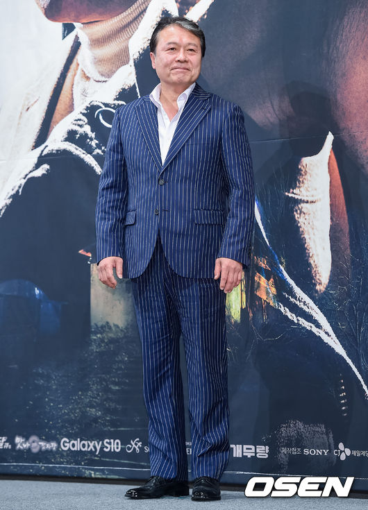 출연배우들이 포즈를 취하고 있다. / soul1014@osen.co.kr