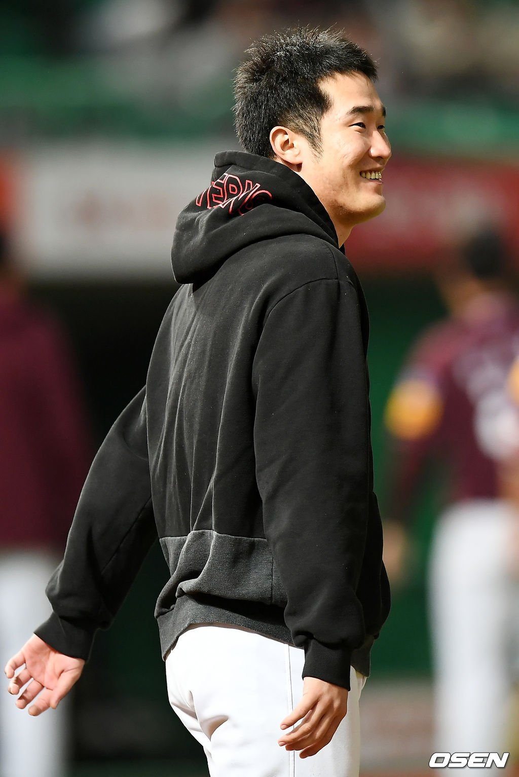 경기에서 승리한 SK 박종훈이 기뻐하고 있다. /pjmpp@osen.co.kr