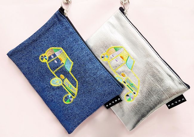 발달장애인 디자인공작소 아텐토와 협업으로 제작한 파우치.