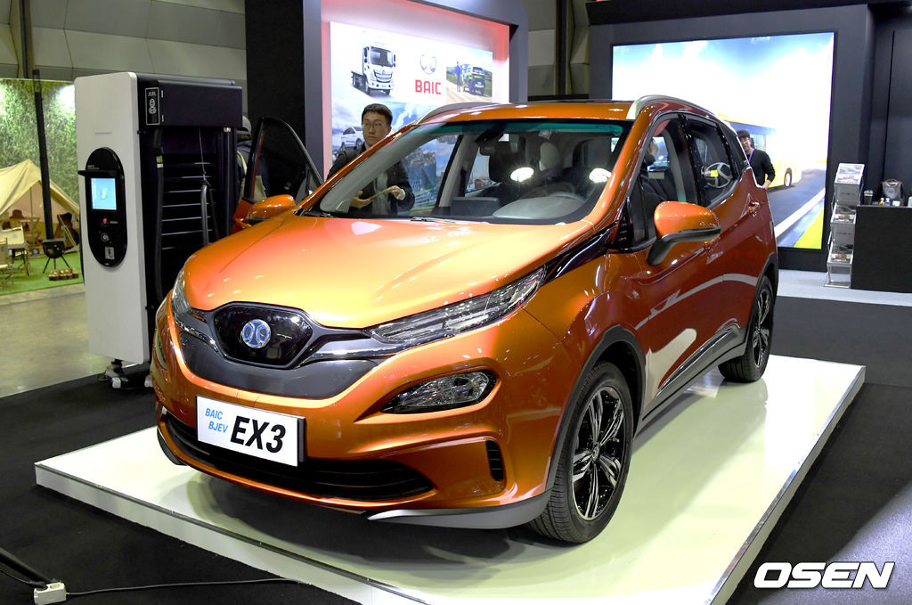 북경자동차의 전기 소형 SUV ‘EX3’. 