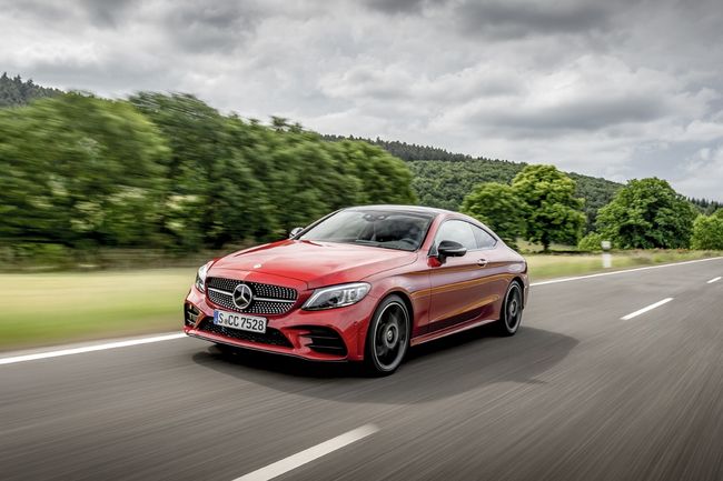 메르세데스-벤츠 더 뉴 C 220 d 4MATIC 쿠페.