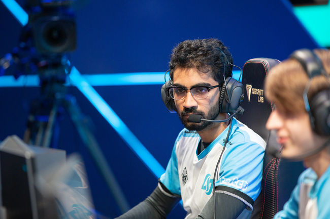 '다르샨' 다르샨 우파드하야. /라이엇 공식 플리커.