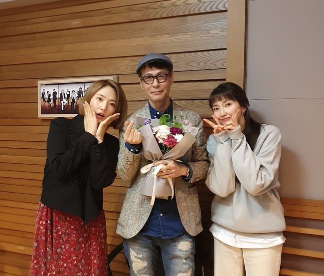 [사진=MBC 제공] '푸른밤, 옥상달빛입니다'에 출연한 윤상