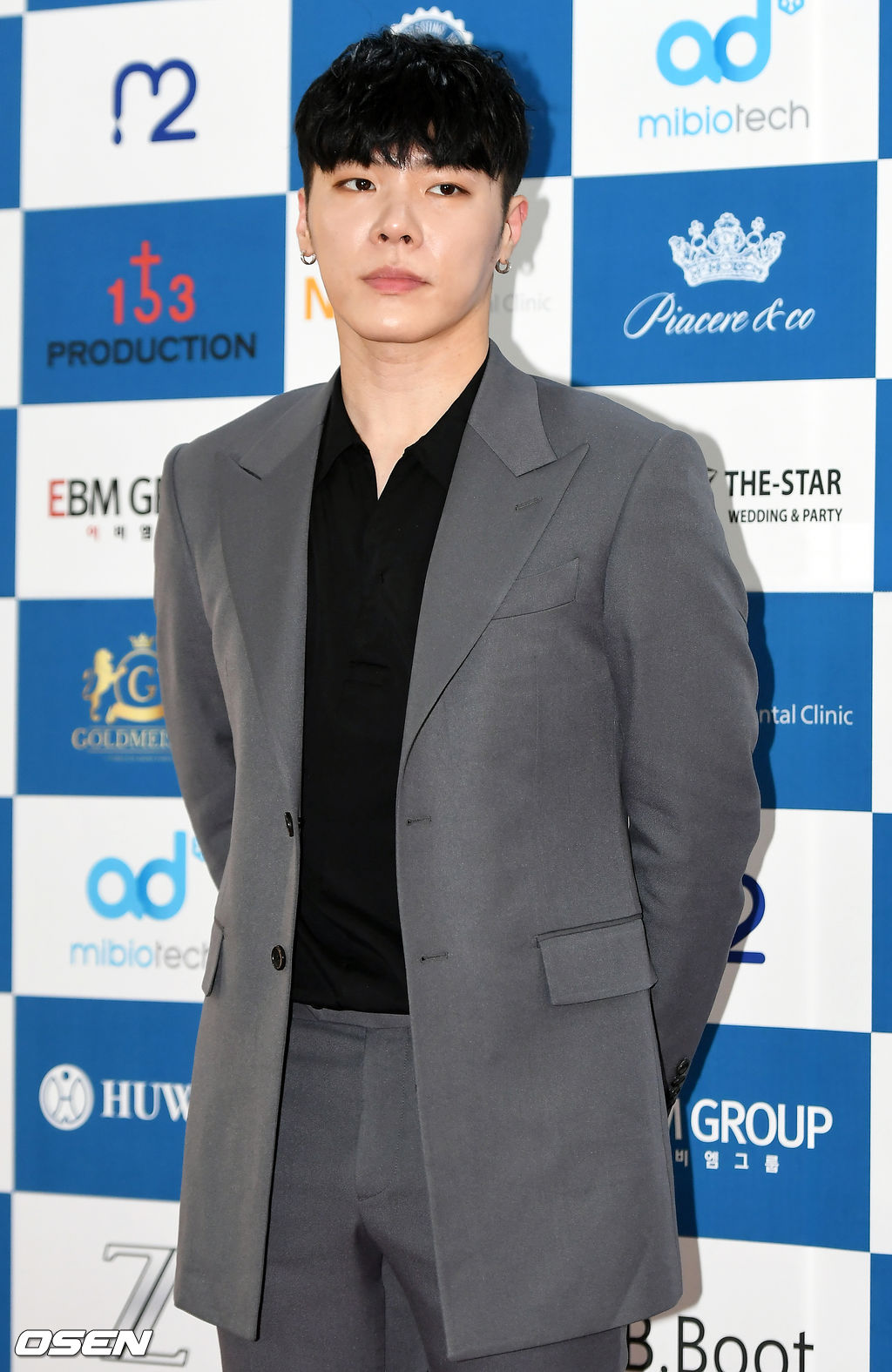 휘성은 앞서 지난달 방송인 에이미가 자신의 SNS에 폭로성 게시물을 올리면서 프로포폴 투약과 성폭행 모의 의혹에 시달렸다. 이후 휘성은 불거진 의혹에 대해 방송인 에이미의 사과가 담긴 녹취록을 공개하며 의혹은 지웠으나, 이미지에 상처를 입게 됐다. /pjmpp@osen.co.kr