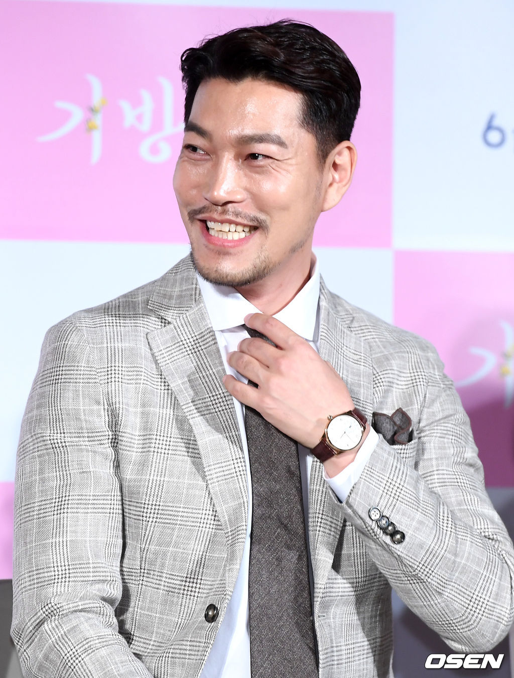 14일 오전 서울 동대문 메가박스에서 영화 ‘기방도령’ (감독 남대중) 제작보고회가 열렸다. 배우 최귀화가 포토타임을 하고 있다. /dreamer@osen.co.kr