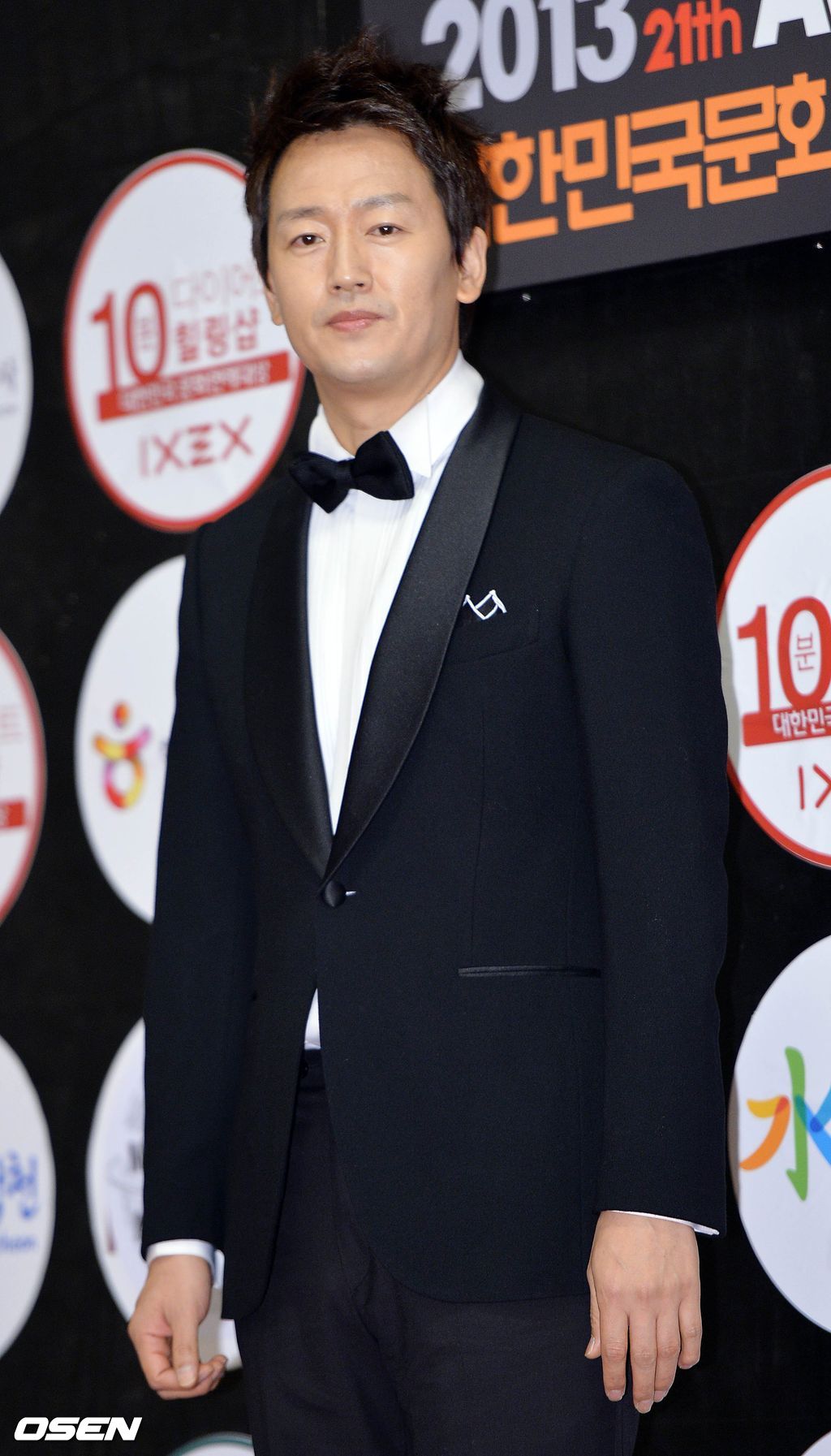 [사진=OSEN 최규한 기자] 서울 여의도 63시티에서 '제21회 대한민국 문화연예대상' 시상식이 열렸다. 배우 김정태가 포토타임을 갖고 있다./ dreamer@osen.co.kr