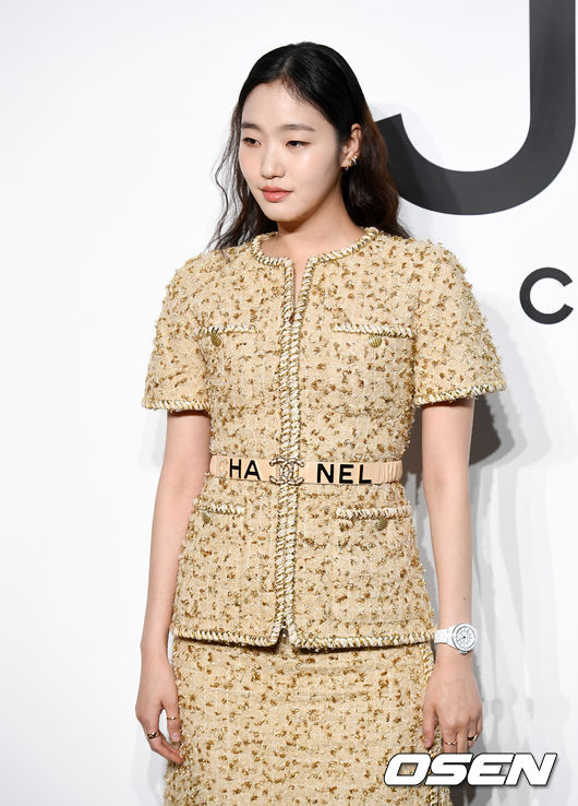 8일 오후 서울 청담동의 한 매장에서 시계 브랜드 런칭 기념 포토월 행사가 열렸다. 배우 김고은이 포즈를 취하고 있다. /jpnews@osen.co.kr